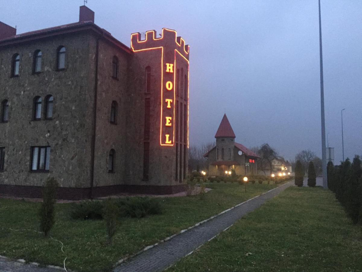 Мотel Vezha 363Kme40 Hotel Molodava Bagian luar foto