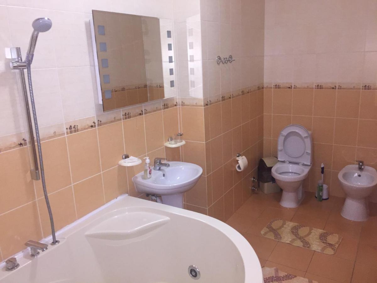 Мотel Vezha 363Kme40 Hotel Molodava Bagian luar foto